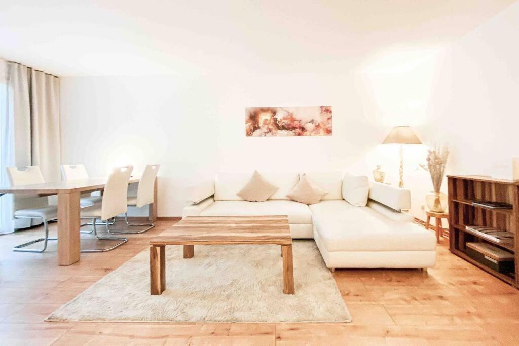 Luxury Home Cinema 2R Apt + Balcony / 65M² Leipzig Exteriör bild